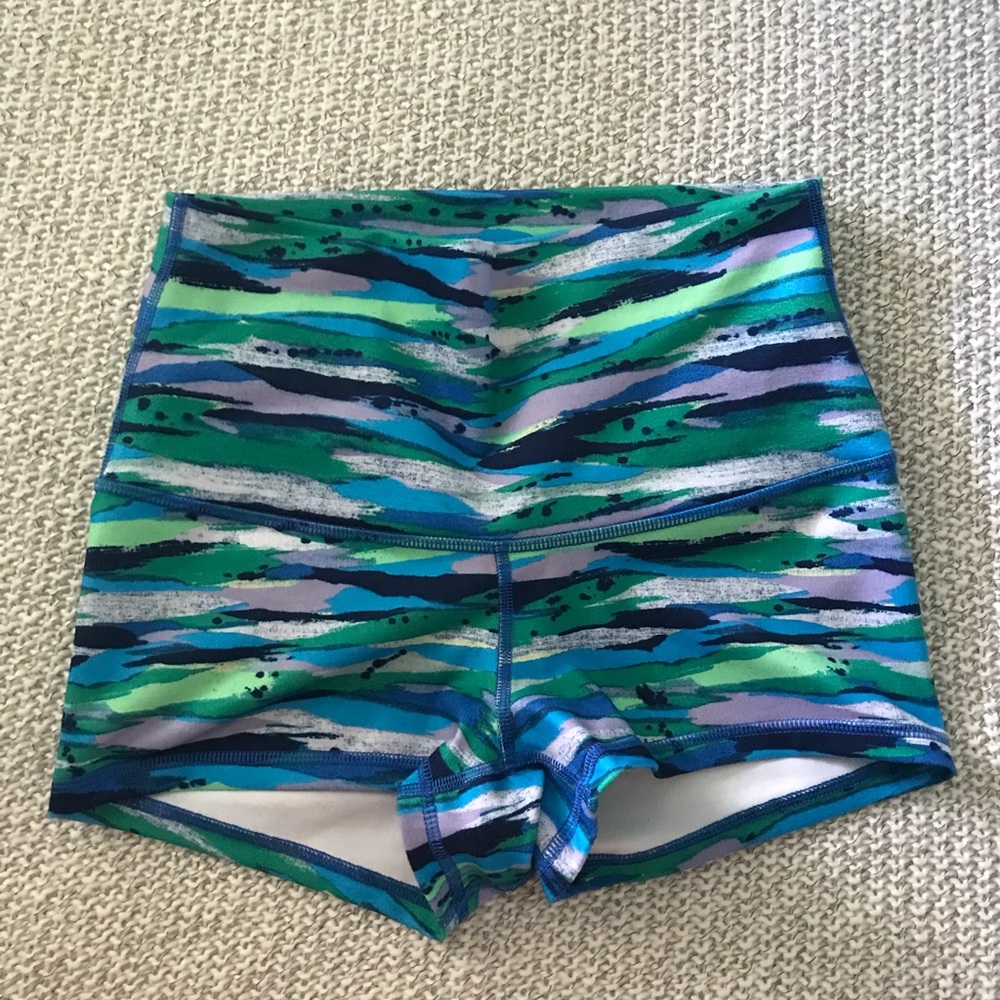 Lululemon yoga shorts